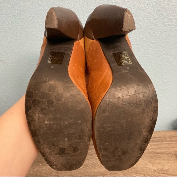 Crown Vintage Square Toe Heels - Brown - 9 - Picture 8 of 10